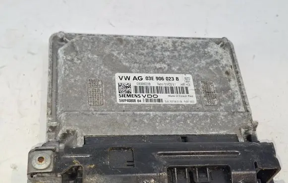 Volkswagen Polo V 6R Engine control unit/module 03E906023B 5WP40808
