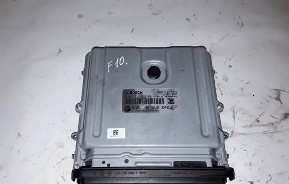BMW 5 F10 F11 Engine control unit/module 0281017679 851324201 12540529