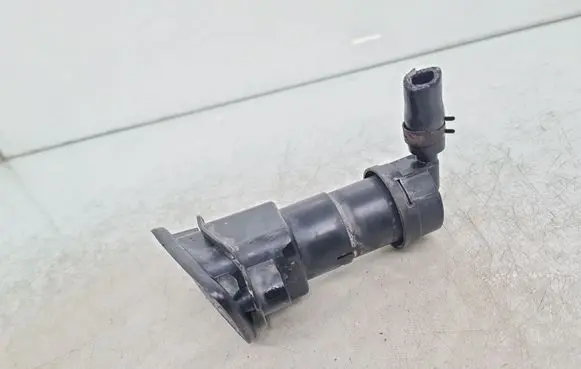 Audi A4 S4 B7 8E 8H Headlight washer spray nozzle 8E0955101D