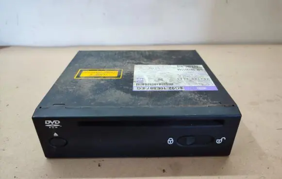 Land Rover Freelander 2 - LR2 Navigation unit CD/DVD player 6G9210E887EG