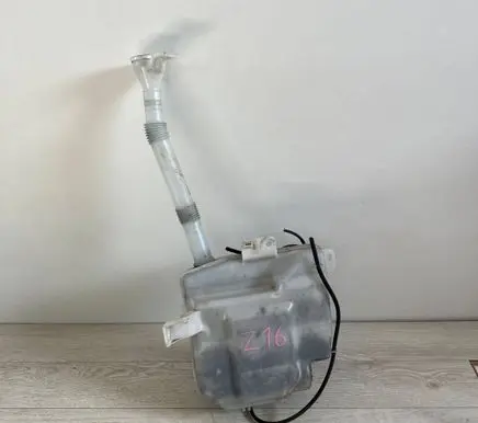 Mitsubishi Outlander Windshield washer fluid reservoir/tank HLC37067