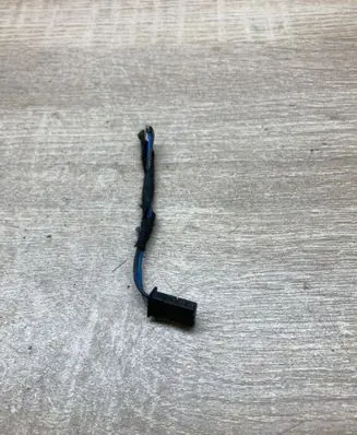 BMW 3 E90 E91 Plug wire 8377064