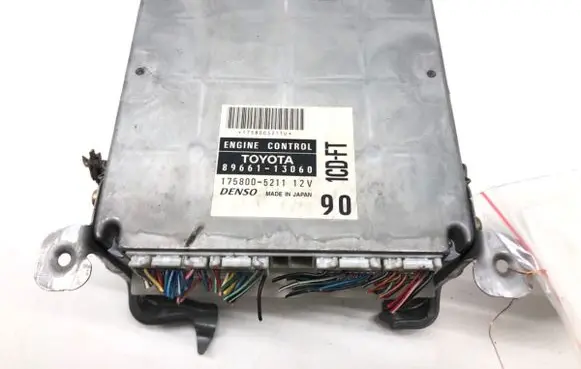 Toyota Corolla Verso E121 Engine control unit/module ECU 89661-13060