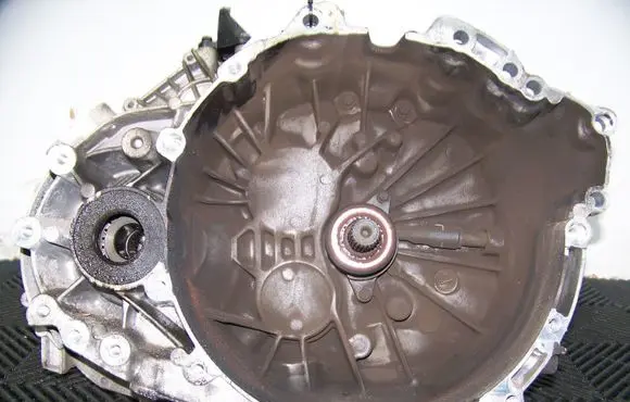 Volvo V40 Manual 6 speed gearbox GU1R7002FEA