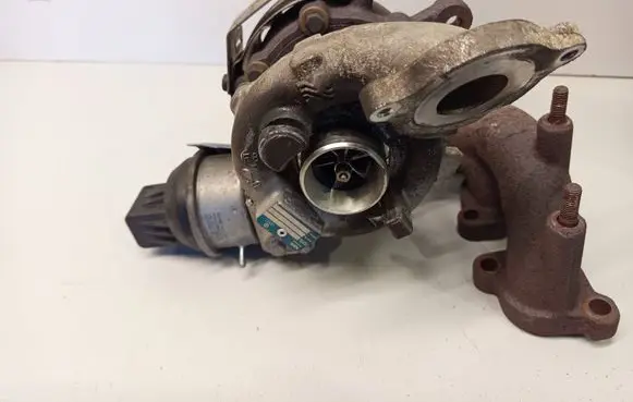 Volkswagen PASSAT B6 Turbo 03L253019T
