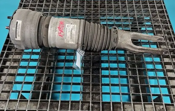 Porsche Panamera (970) Front shock absorber/damper 97034315135 IMPRK1519288