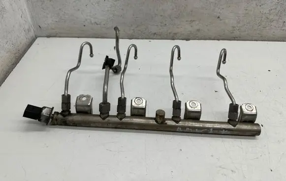 BMW 7 F01 F02 F03 F04 Fuel main line pipe 7537319
