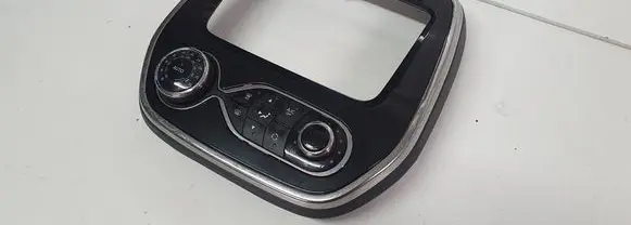 Renault Captur Climate control unit