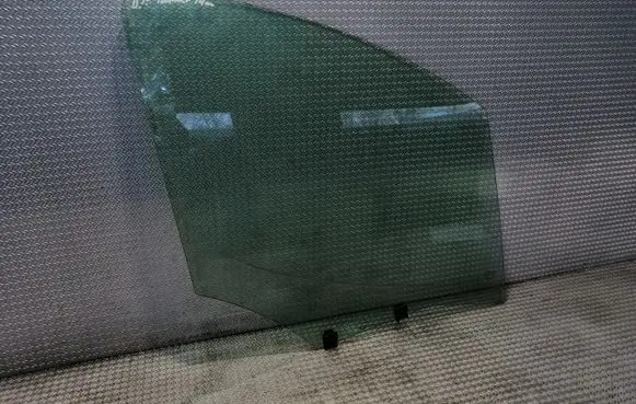 Peugeot Partner Front door window/glass (coupe) 
