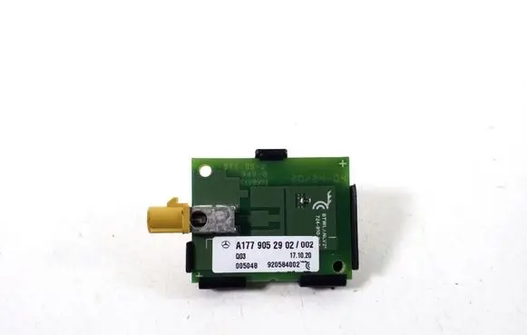 Mercedes-Benz EQC Aerial antenna amplifier A1779052902