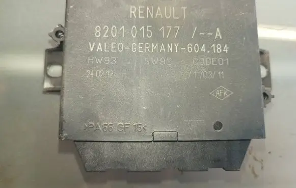 Renault Master III Parking PDC control unit/module 8201015177