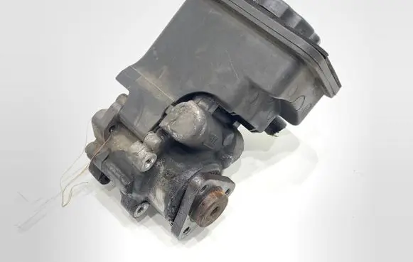 BMW 5 E60 E61 Power steering pump 7693974101