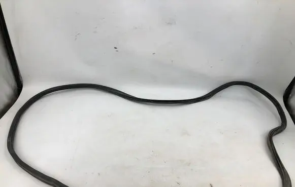 Seat Ateca Trunk rubber seal (body) 