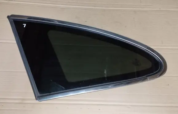 Honda CR-V Rear side window E643R006723