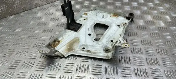 Battery bracket