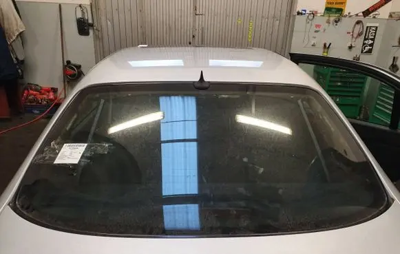 Mercedes-Benz S W220 Rear windscreen/windshield window 