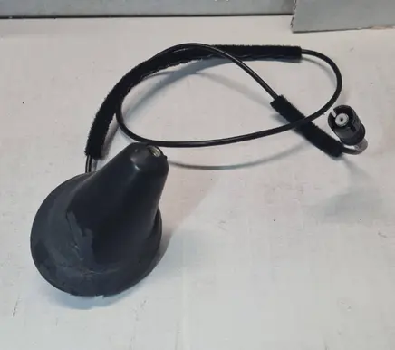 Toyota Corolla E120 E130 Aerial GPS antenna