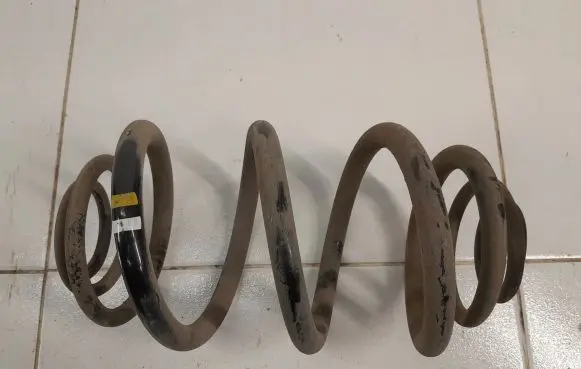 Renault Trafic III (X82) Rear coil spring NOCODE