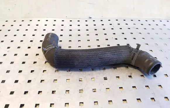 Toyota Avensis T250 Engine coolant pipe/hose