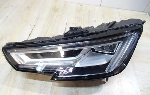 Audi A4 S4 B9 Headlight/headlamp 8W0941033