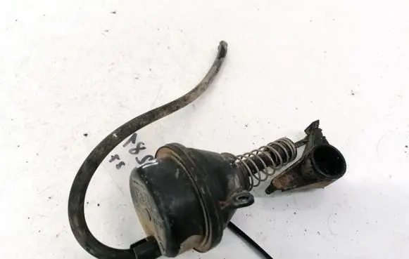 Mercedes-Benz Sprinter W901 W902 W903 W904 Valve vacuum 