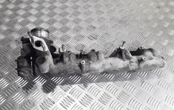 Mazda MPV Intake manifold 