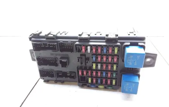 Hyundai Santa Fe Relay mounting block 9118826105