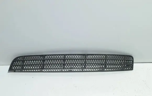 Volvo XC90 Front bumper lower grill 08662996