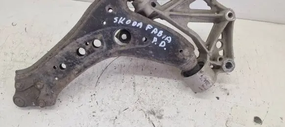 Skoda Fabia Mk2 (5J) Front lower control arm/wishbone