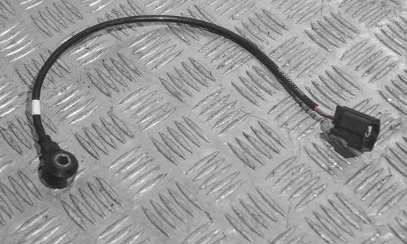 Ford Focus Detonation knock sensor 98MF12A699BA