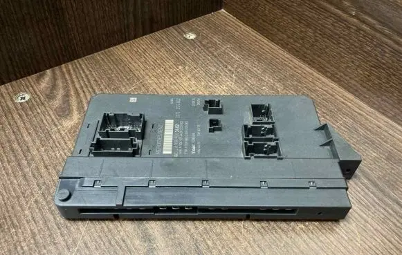 Mercedes-Benz Sprinter W906 Central body control module 9069003402 9069014400