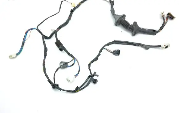Mitsubishi Outlander Front door wiring loom 8512A198