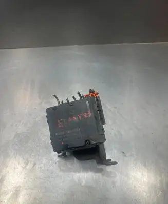 Hyundai Elantra ABS Pump 956002D000 5WY7108B 5KKKK46B3