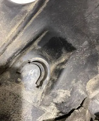 Engine cover (trim)