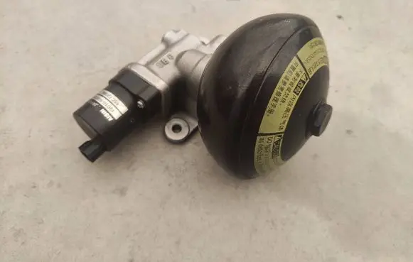 Toyota Land Cruiser (J200) Rear suspension height sensor lever 4901060010 15C12086