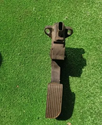 Peugeot 108 Accelerator throttle pedal 78110-0H050