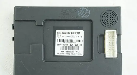 KIA Rio Fuse module 954001WEC0