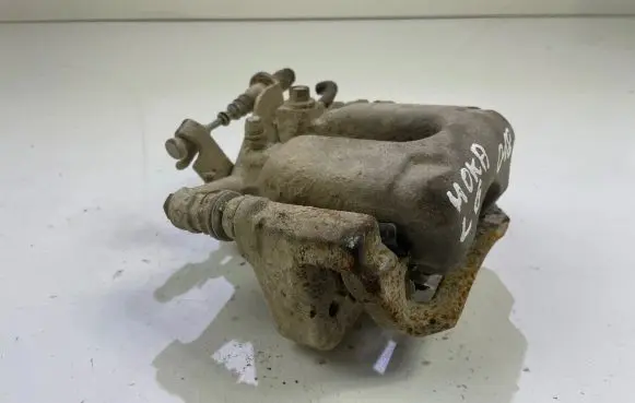 Opel Mokka X Rear brake caliper