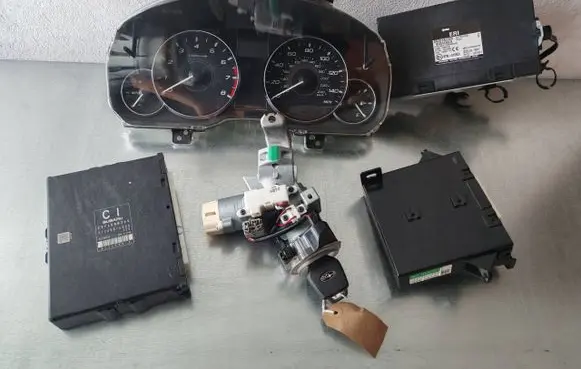 Engine ECU kit and lock set