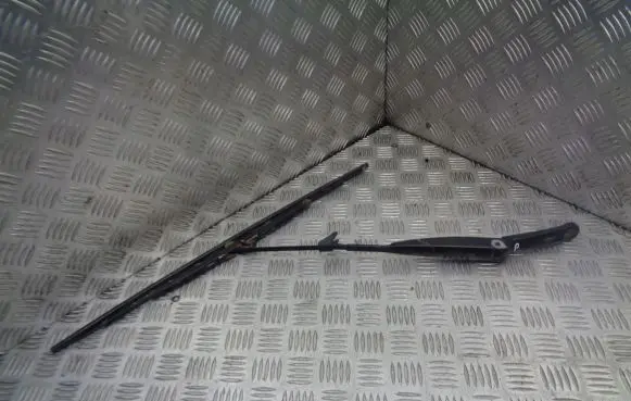 Fiat Panda II Front wiper blade arm