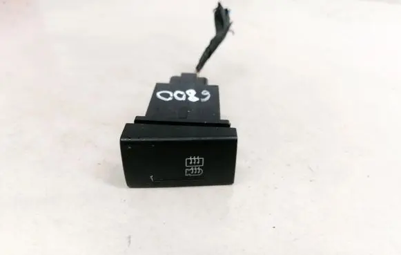 SsangYong Rexton Windscreen/window heater switch