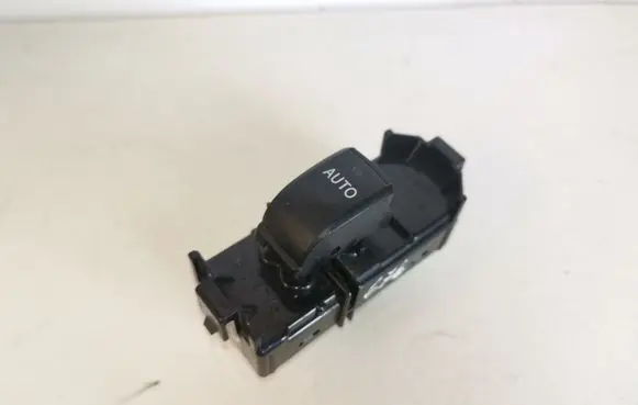 Lexus RX 330 - 350 - 400H Electric window control switch 8403048090