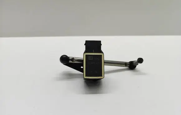 BMW 5 E60 E61 Headlight/headlamp level sensor 6762296 676229601 37146762296