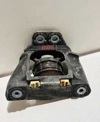 Volvo XC90 Engine mount bracket 31686885
