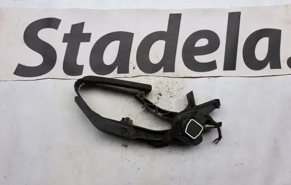 Mercedes-Benz CLK A209 C209 Accelerator throttle pedal A1293010382 1293010382
