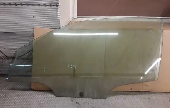Alfa Romeo 147 Front door window/glass (coupe) 