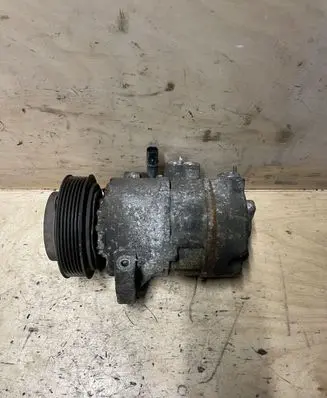 KIA Sorento Air conditioning (A/C) compressor (pump) 1F38E12600