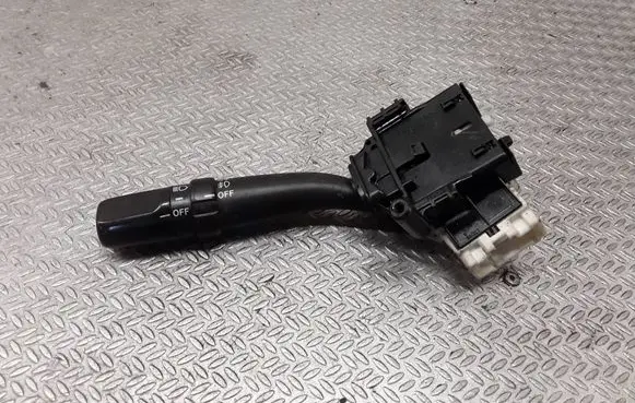 Toyota Avensis T250 Indicator stalk