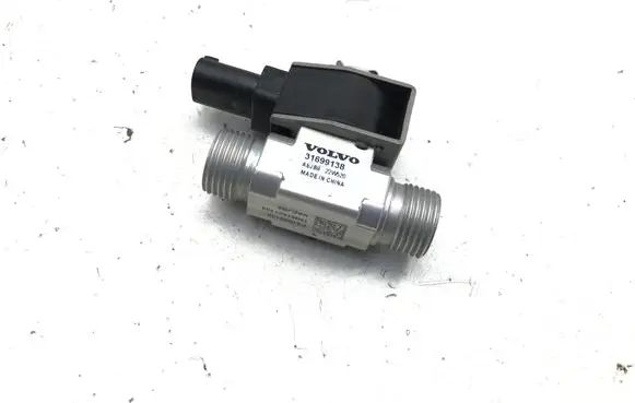Volvo XC40 Air conditioning (A/C) pressure sensor 31699138