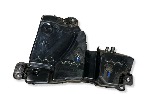 Volkswagen Tiguan AdBlue liquid reservoir 5QF131877F